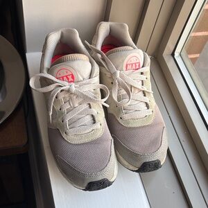 Nike Air Max Light Beige and grey Sneakers size 7